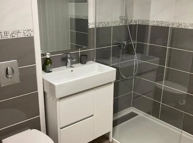 Appartement En Rez-De-Chaussee De Maison